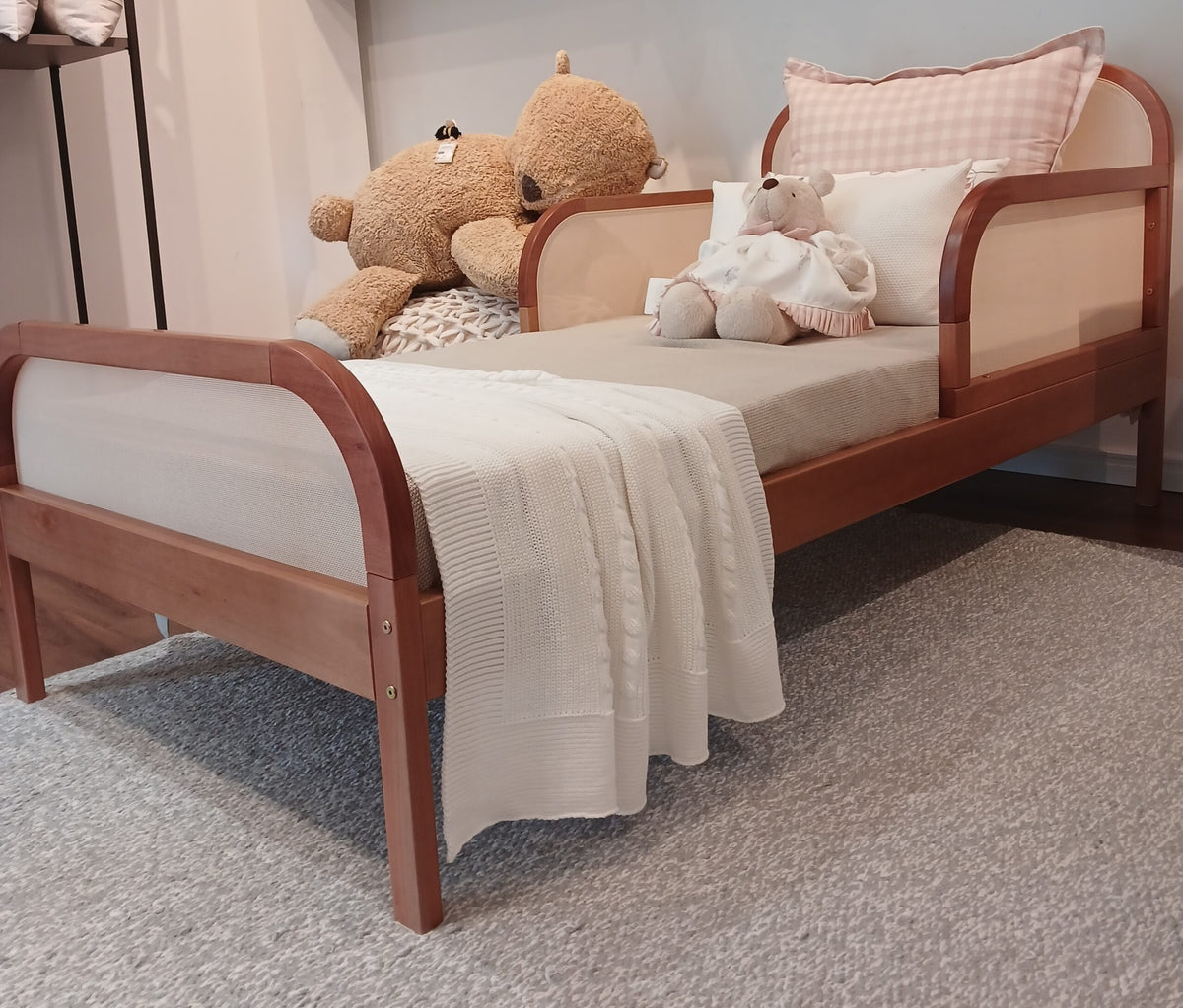 Cama de Solteiro Infantil Taline Madeira Jequitibá
